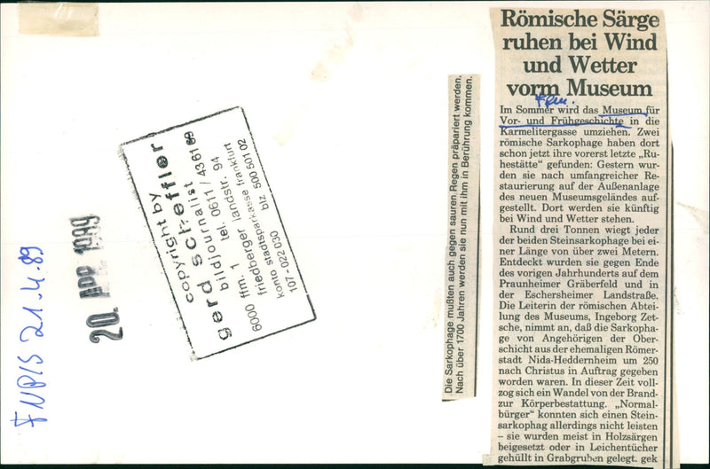 MUSEUMS FRUHGESCHI HAUDE MODELS FRANKFURT NOW CONTEMPLATION - Vintage Photograph