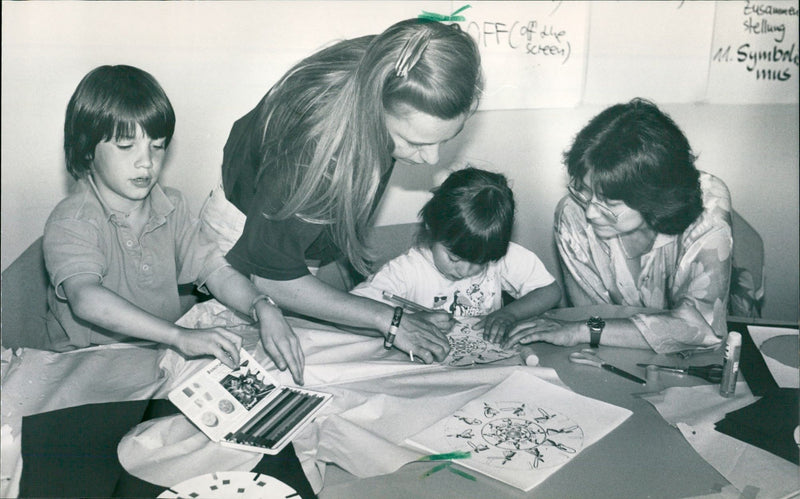 1989 MUSEUMS FILMMUSEUM BUILDING INSIDE HUSSTELLUNGEN LATERNA - Vintage Photograph