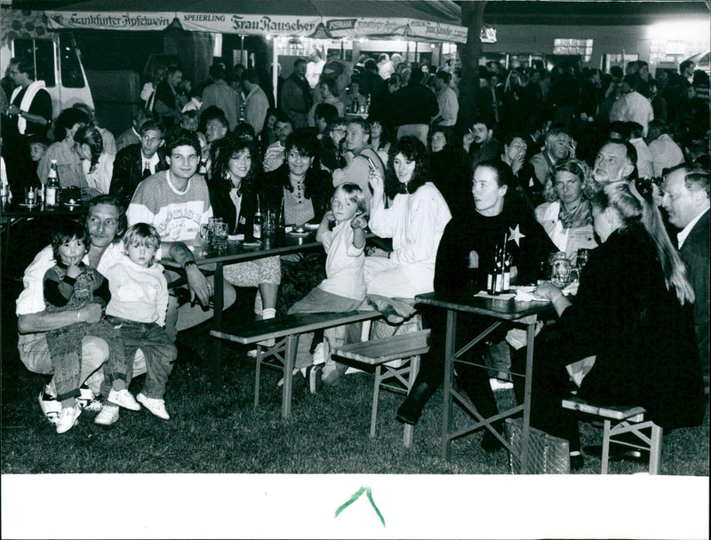 1992 LUSIC MUSIC LOCATION THERE TRADITIONAL MUSIC EVENT WELL ATTEN - Vintage Photograph