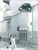 1999 MUSEUMS MODERN KUNS BUILDINGS MODELS PARK TEL SEEN ROGERS - Vintage Photograph