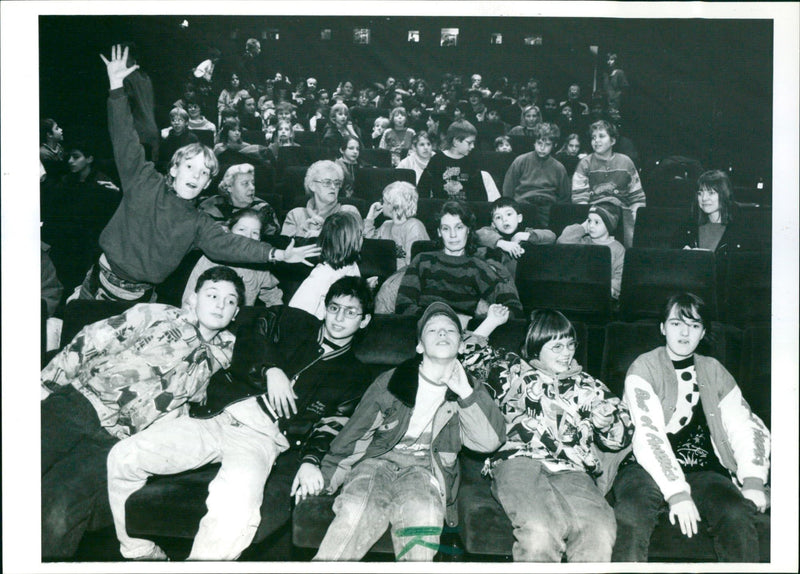 MUSEUMS FILMMUSEUM BUILDING INSIDE HUSSTELLUNGEN LATERNA NAGICA CHI PREMIERE - Vintage Photograph