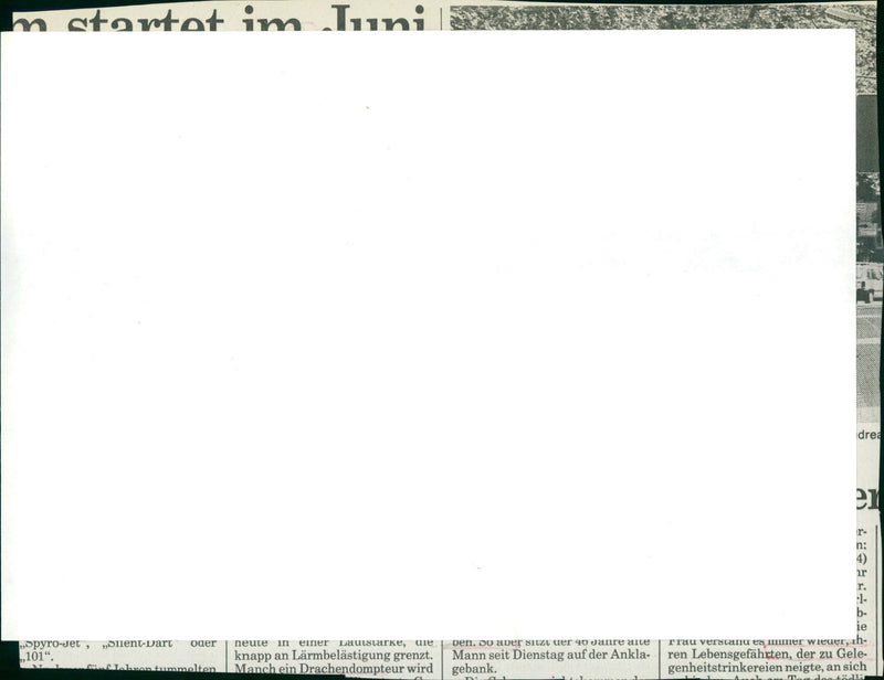 1991 MUSEUMS MODERN KUNS BUILDINGS MODELS BENCH ALE LOAD GENHEITSDRINK - Vintage Photograph