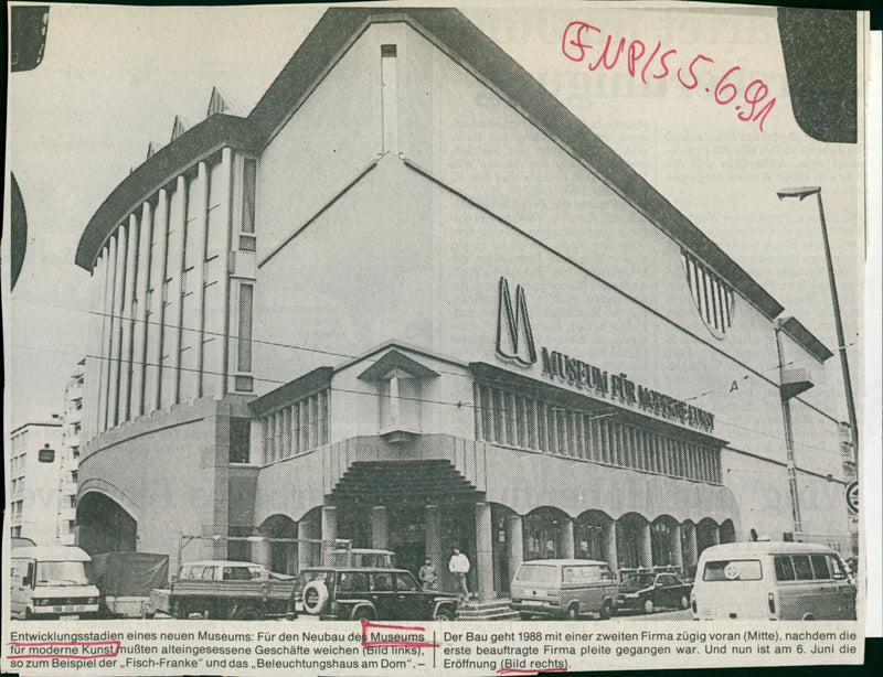 1991 MUSEUMS MODERN KUNS BUILDINGS MODELS BENCH ALE LOAD GENHEITSDRINK - Vintage Photograph