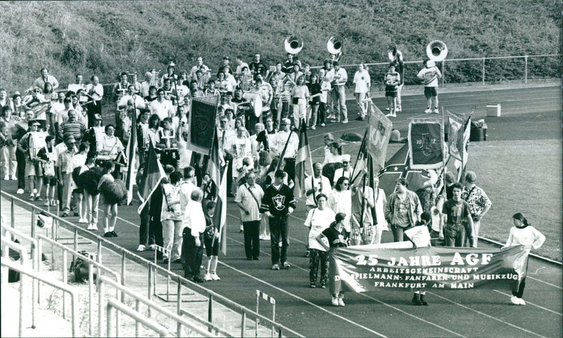 1970 LUSIC MUSIC LOCATION THERE YEARS EMPLOYMENT ARMY - Vintage Photograph