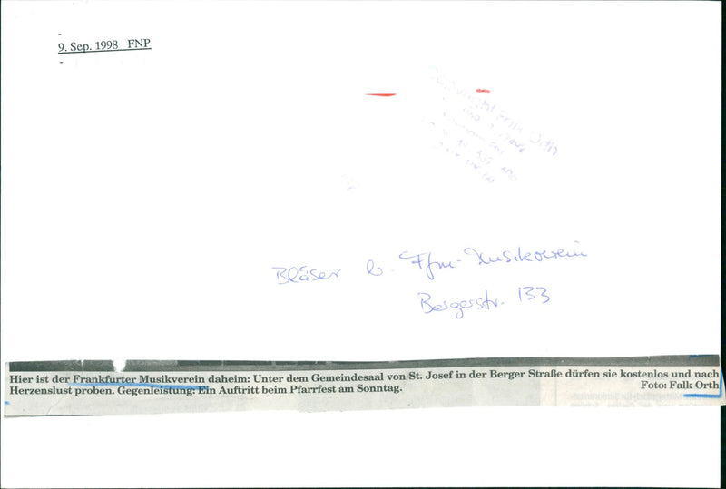 LOCATION THERE MUSIC CLUB LUSIC LOCATED UNDER MUNICIPAL HALL - Vintage Photograph