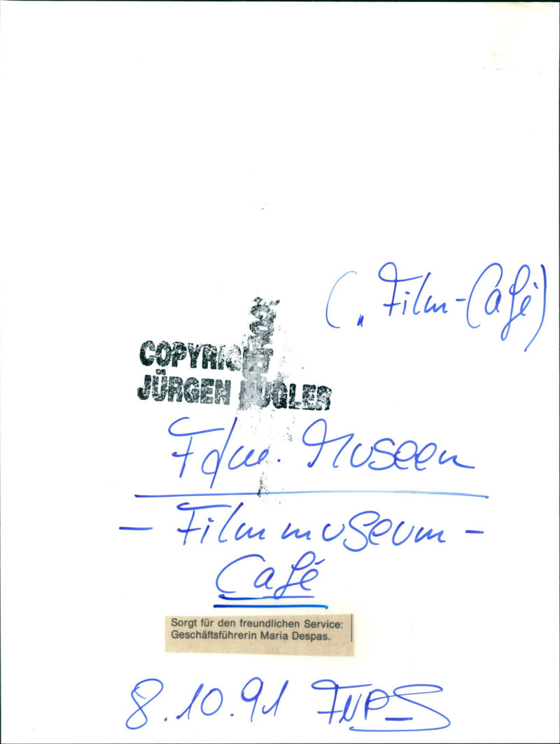 1991 MUSEUMS FILM MUSEUM CAFE PROVIDES FRIENDLY SERVICE GUIDE MARIA DESPAS TUES - Vintage Photograph