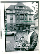 MUSEUMS FILM MUSEUM BANDS AUEN DELL COURSE CINEMA FFWKIN SCHANIMANCHAS FUTUR - Vintage Photograph