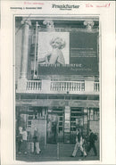 MUSEUMS FILM MUSEUM BANDS AUEN DELL COURSE CINEMA FFWKIN FILM WEBE MONROE - Vintage Photograph