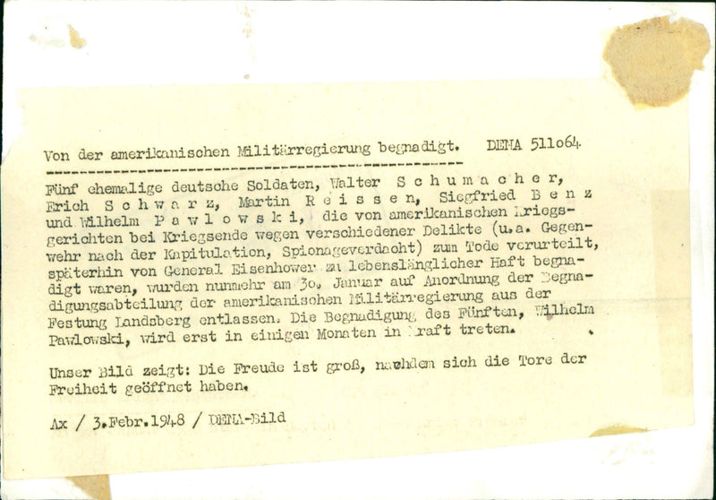 TKRIEG CIMKEHRER GERMAN SOLDIERS WALTER SCHUM ACHER SCHWARZ MARTIN REISSEN - Vintage Photograph