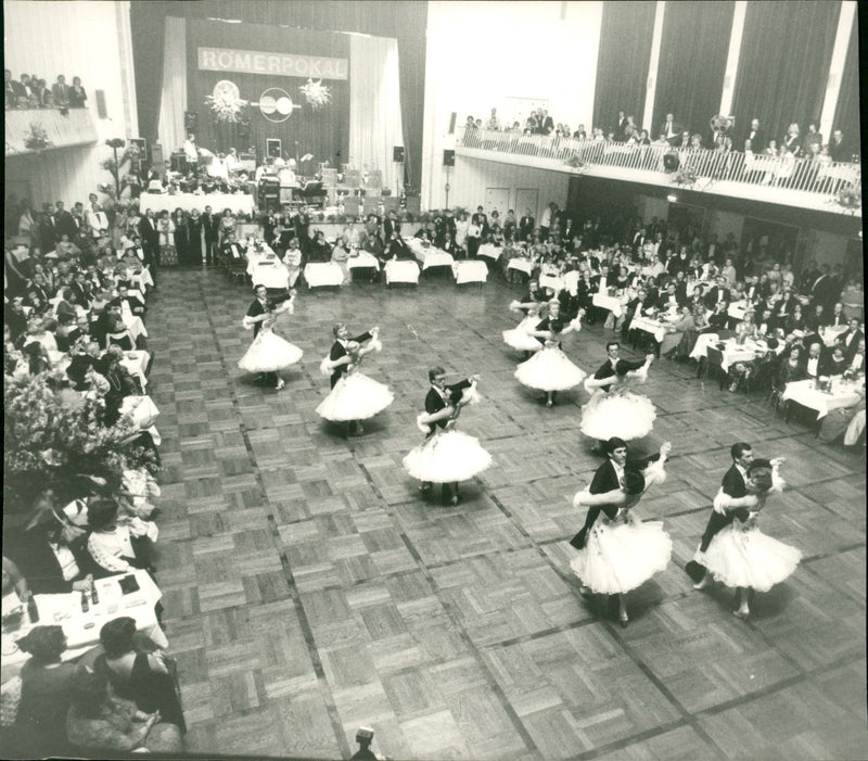 1980 TOURNAMENTTAN FRANKFURTER KREIS FRANKFURT MASTERS ROMER CUP TANKFURTE BUILT - Vintage Photograph