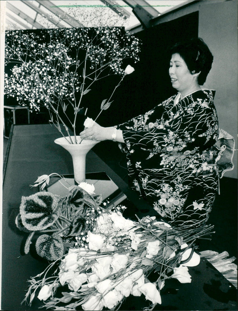 RTEN BUGS FEU JOCHEN GUNTER FILM FOTOPROLON WITTELSBACHERA - Vintage Photograph