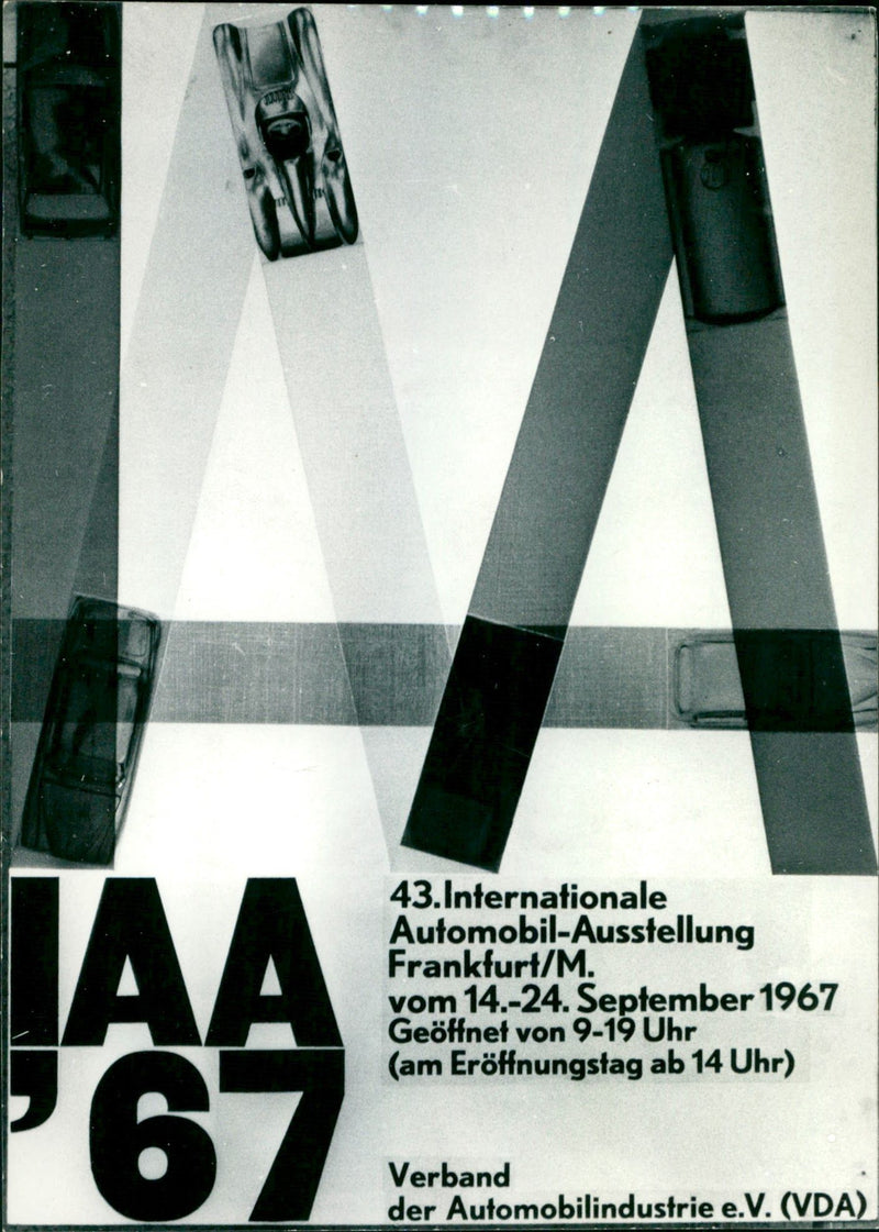 1967 ENAULT RENAULT CEOT STMA INTERNATIONALE AUTOMOBILE AUSSTELLU - Vintage Photograph