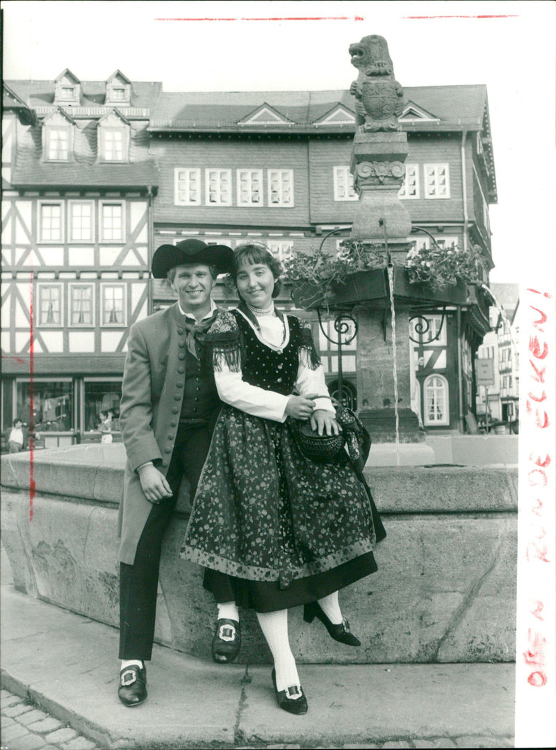 1986 DSCH HESSEN WOOL TAUNUS KREIS DISCHL LANDSCAPES CLAUPLIA INNKEE - Vintage Photograph