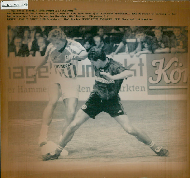 FOOTBALL HALLENTUREN ANIMALS CONCERNING FRANKFURT EINTRACHT FAILED FRO PETER - Vintage Photograph