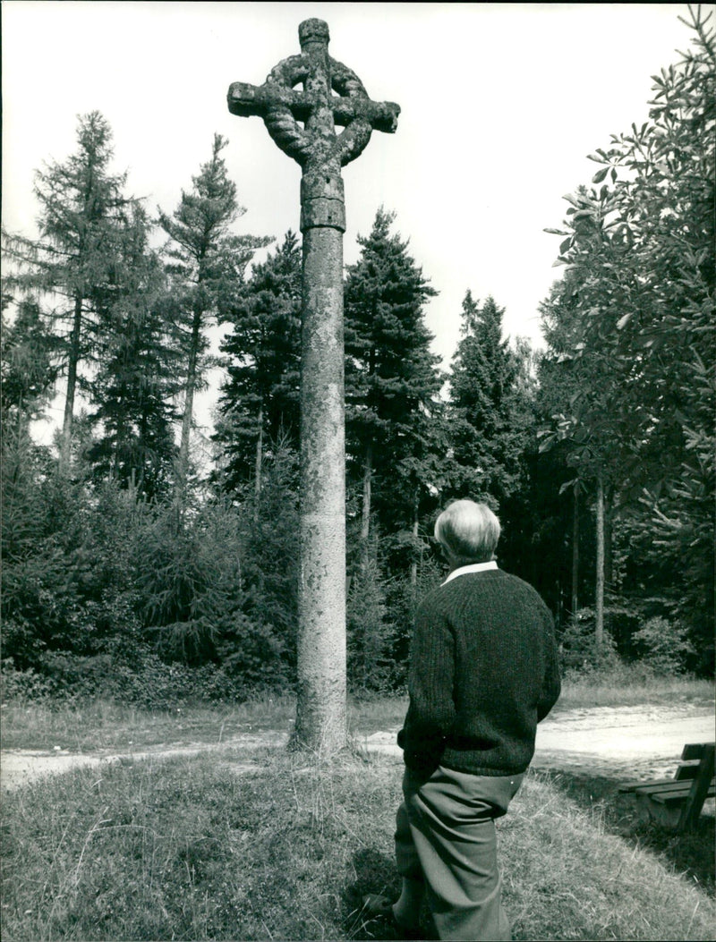 LANDSCAPES OLDEST SYMBOL CHRISTIANITY GERMAN SOIL IRENKREU - Vintage Photograph