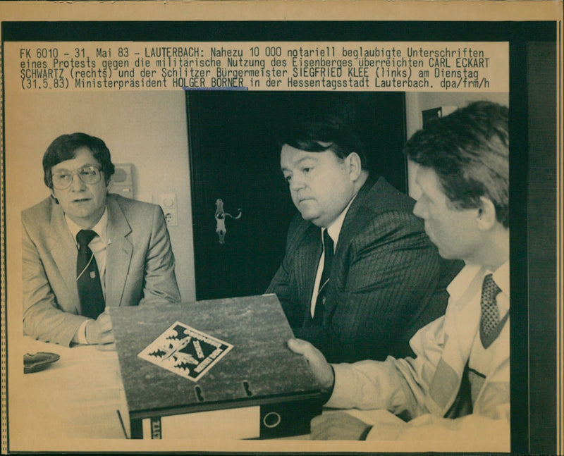 RNER OTHER PERSO HOLG ALMOST NOTARIZED SIGNATURES PROTEST AGAINST MILIT - Vintage Photograph