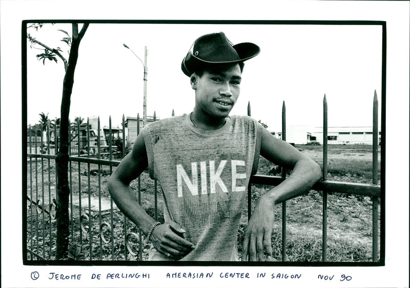 NIKE ROME DE PERLINGHI AMERASIAN CENTER IN SAIGON NOV 90 - Vintage Photograph