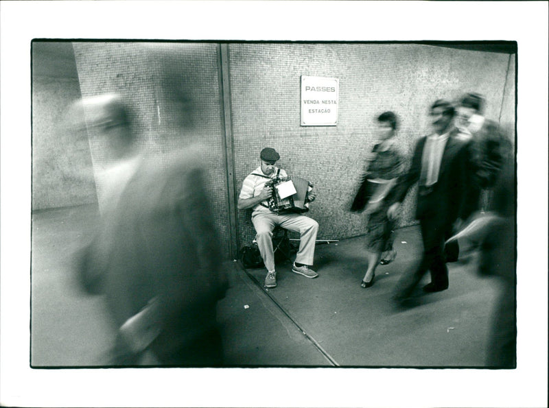 VENDA NESTA ESTACAONIJMEGEN BANNINGI MUSICIAN - Vintage Photograph