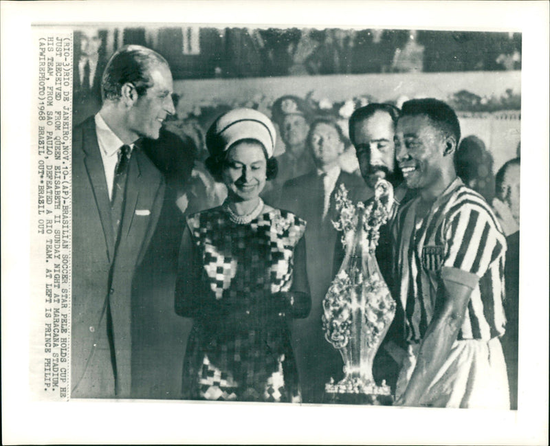 ELISABETH QUEEN - Vintage Photograph