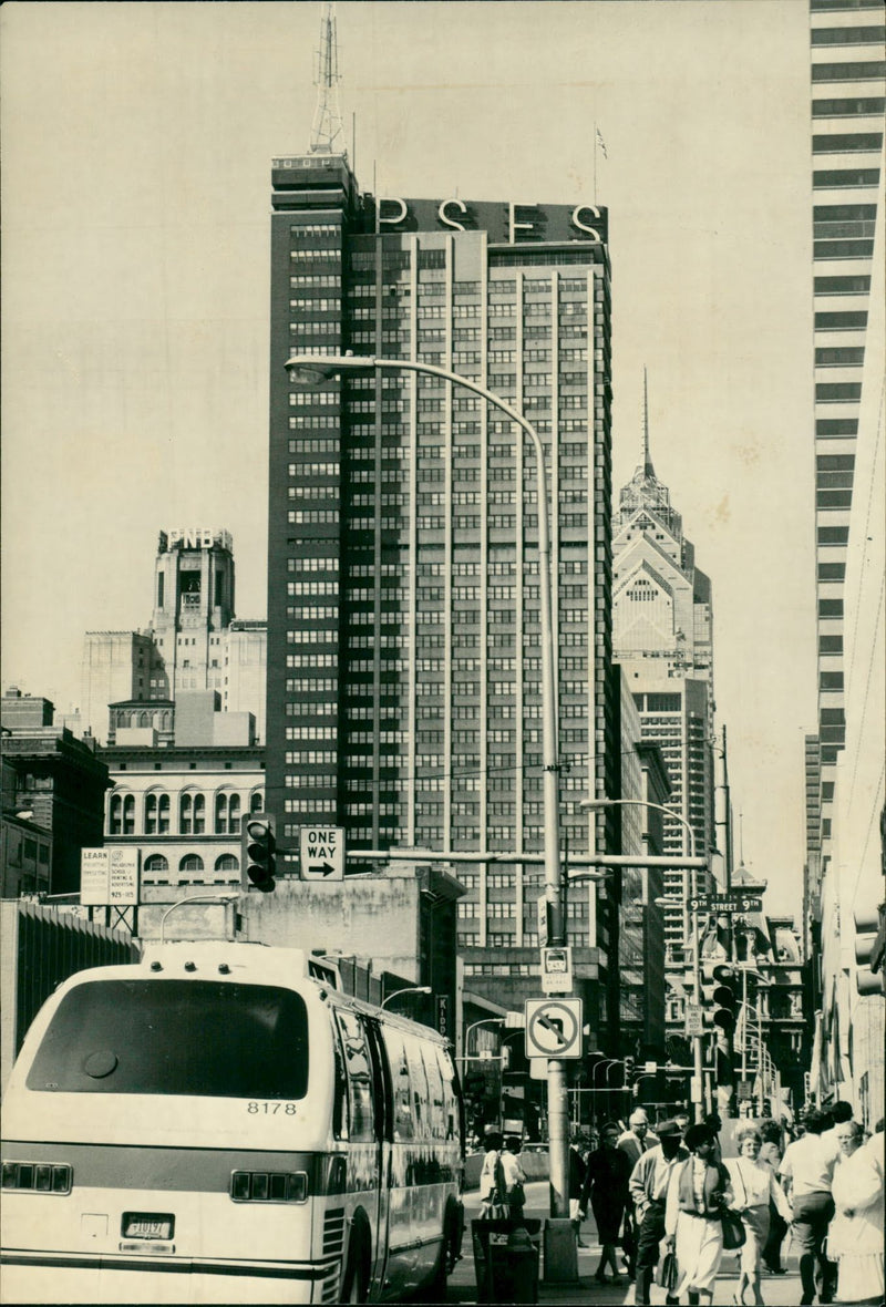 MON GUEUNITED STATES BRIE BILE ERRE VERN FERRARI - Vintage Photograph