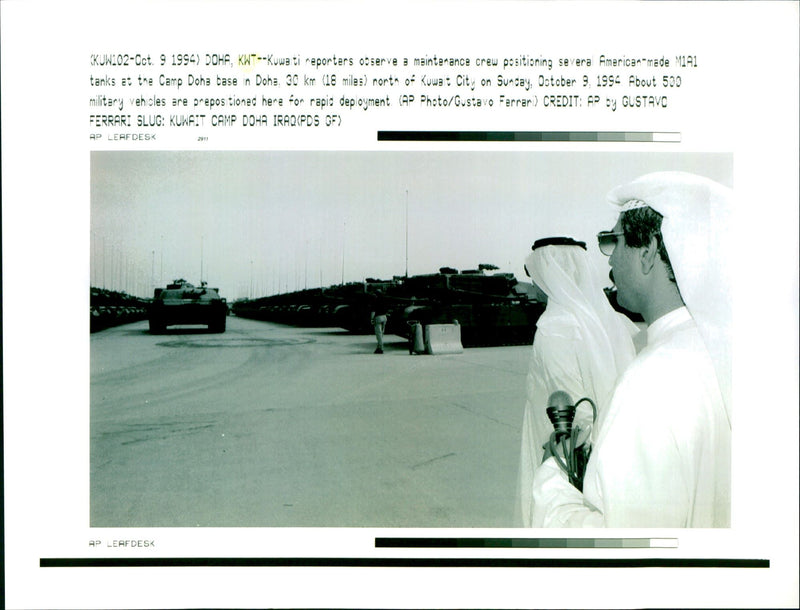1994 GUSTAVO PLEAFDESK FERRARI ERRARI SLUG AMERICAN - Vintage Photograph