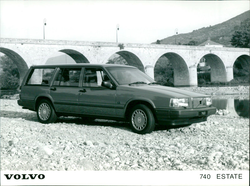 740 vo 740 VOLVO
DI AUG MI SEP DO OKT FR / NOV SA - Vintage Photograph