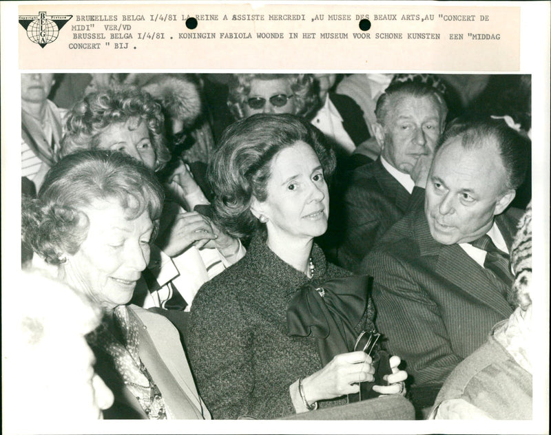 1981 AVRIL FABIOLA CONCERT - Vintage Photograph