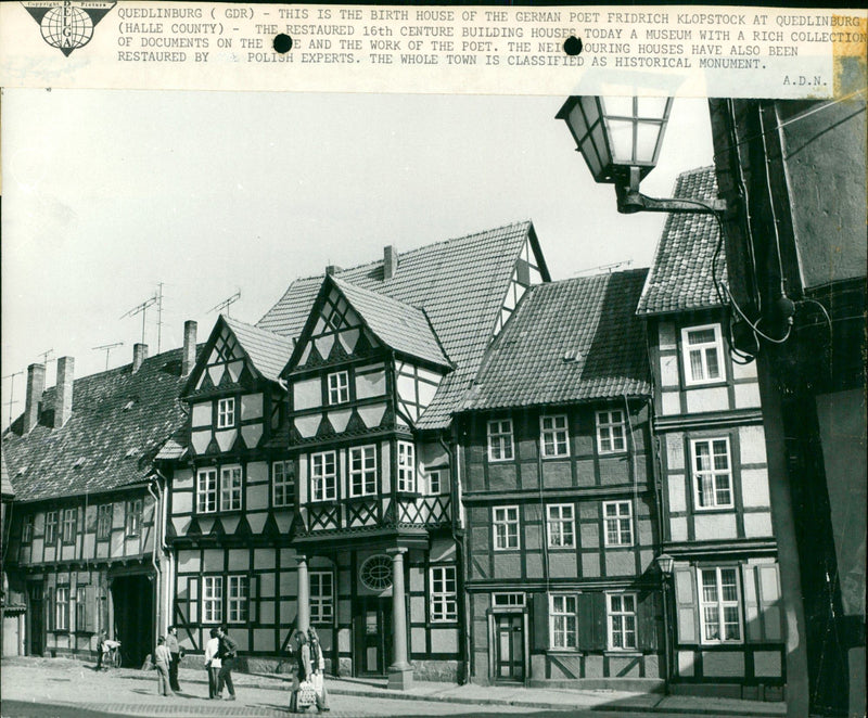 ILIET POLISH SPENT COLLECTION CASE PROG POET GERMAN - Vintage Photograph
