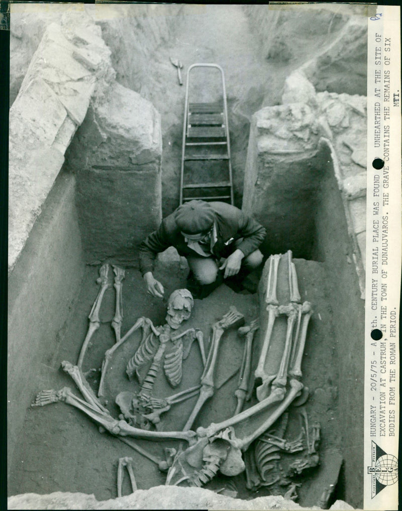 1975 PRZED YIT SOLAR WYDENS DOAR PARA SAMONDS POD FABIOLA CONCERT - Vintage Photograph