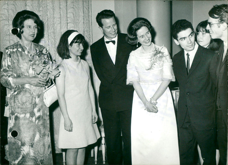 Final of the Queen Elisabeth Music Competition. - Vintage Photograph