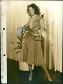 1975 PICTURE BELGA BRUXELLES PRINCE ALBERT PROCESSE JEUDI SOIR MODEL WHITE PRESS - Vintage Photograph