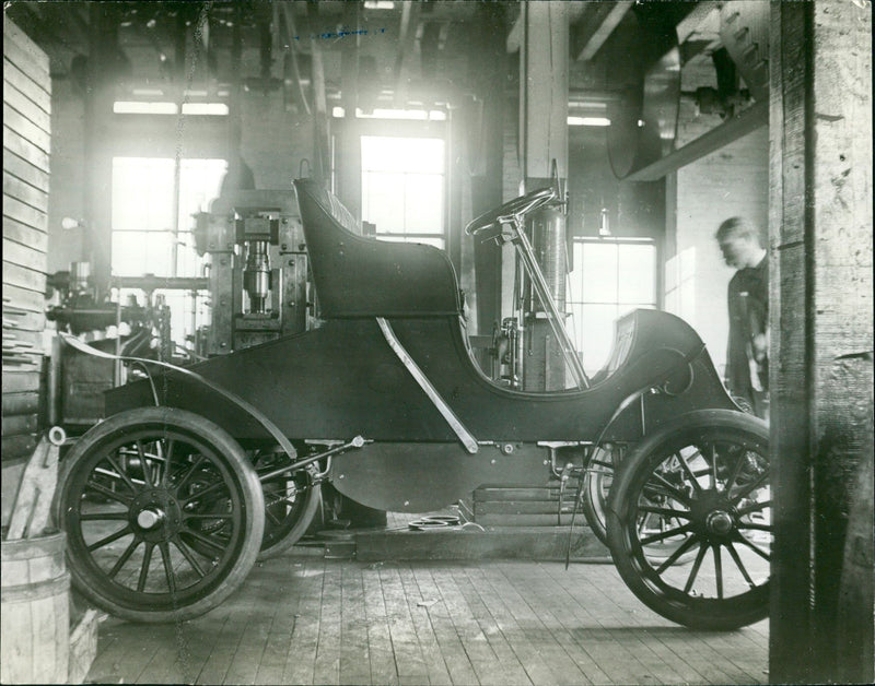 1902 OSTEND TEMPERATUREES REACHINNEARLY MANY BEACH HERE MODEL KNOWN BUILT - Vintage Photograph