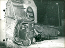 1974 EMANDUS CITERNE TRAFFIC LITRES TANK ROUTE DEFONCE SUR CHAR LOURD - Vintage Photograph