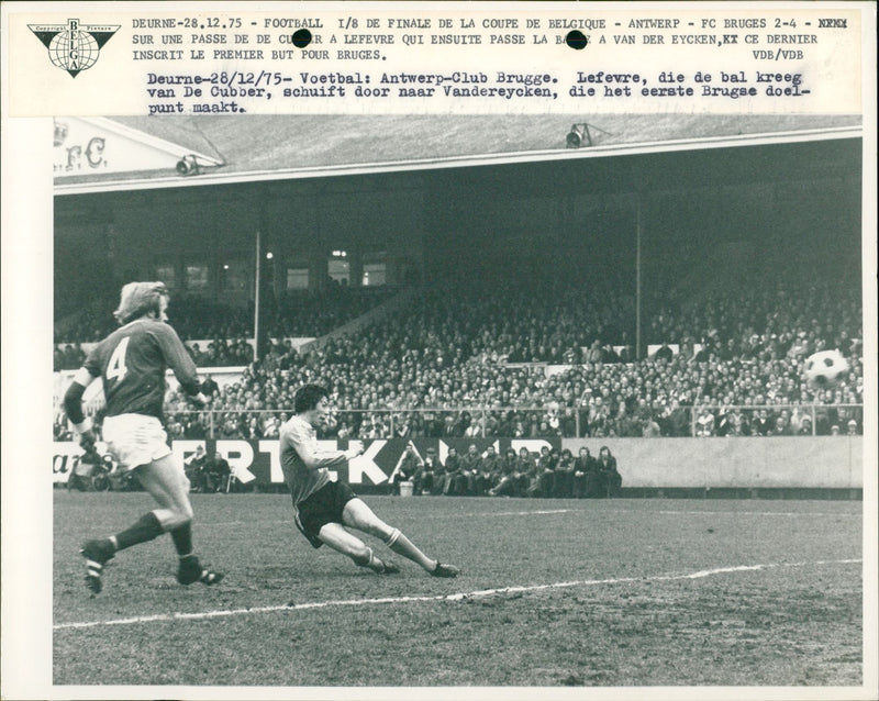 1975 FOOTBALL - Vintage Photograph
