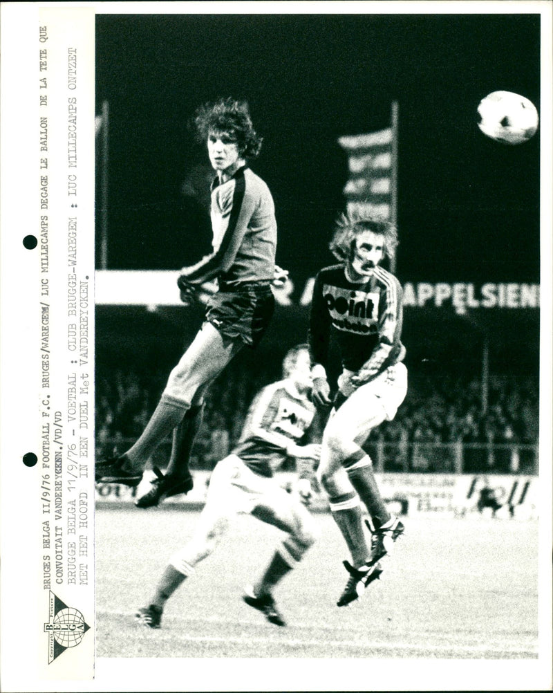 1976 STENOCKERZEL HELPING MEDALLEWINERS MONTREAL CHAMPION FRANCE FOOTBALL - Vintage Photograph