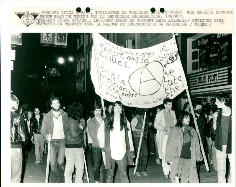 1989 ROCK CONCERT - Vintage Photograph