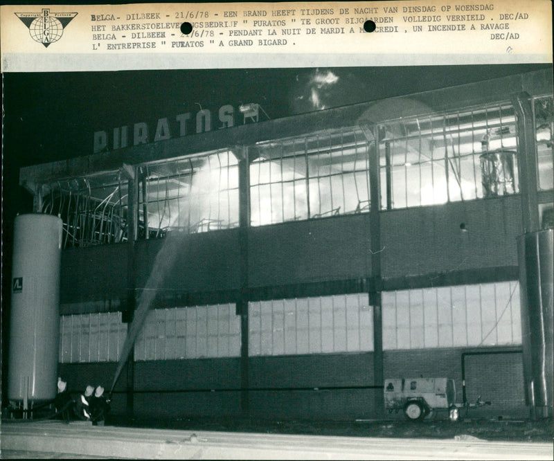 1978 JUIN GRAND - Vintage Photograph