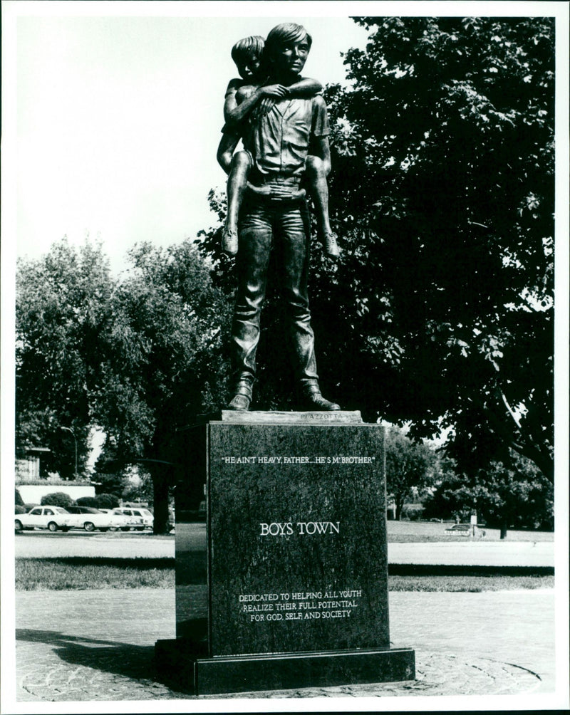 " HE AINT HEAVY , FATHER ... HE'S M * BROTHER " BOYS TOWN DEDICATED TO HELPING A - Vintage Photograph