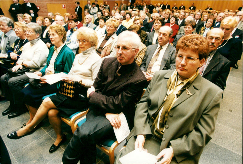 GRAND DUCHE LUXEMBOURG MINISTERE FINANCES CONCERNING DRAFT ESTATES CONCERT - Vintage Photograph