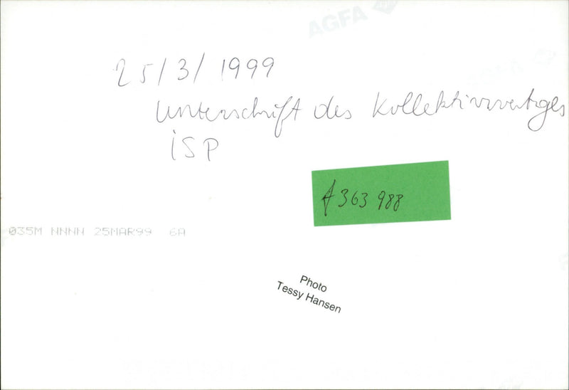 SIGNATURE COLLECTIVE AGREEMENT MNNNN MAROS TESSY HANSEN - Vintage Photograph