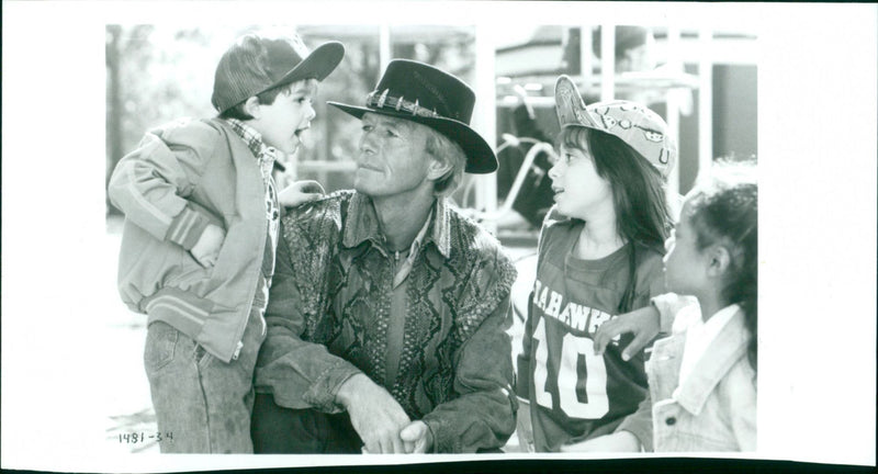 ARANE Crocodile Dandes a - Vintage Photograph