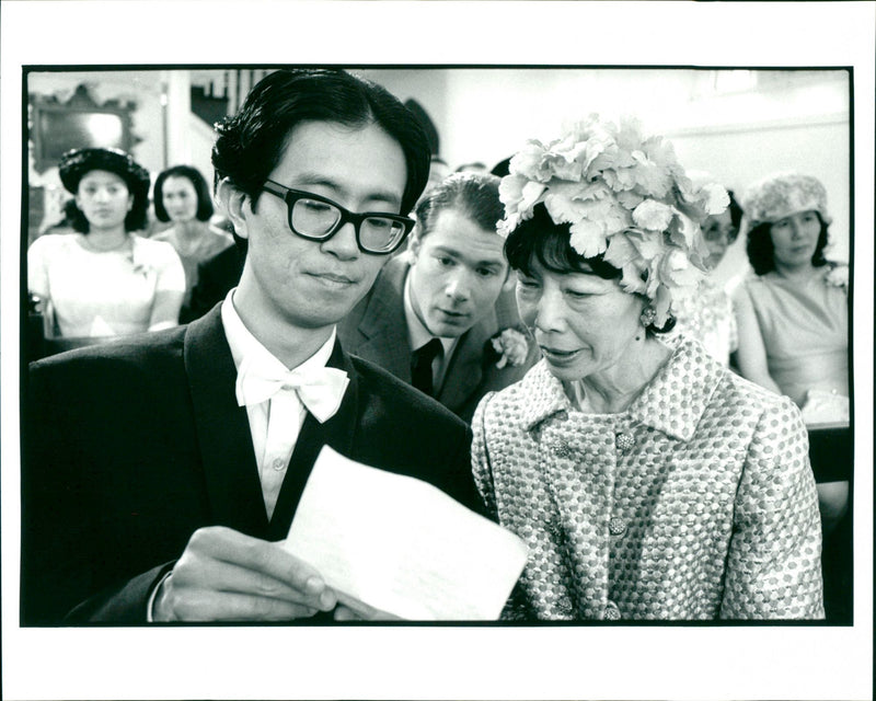 INTERNATIONAL - Vintage Photograph