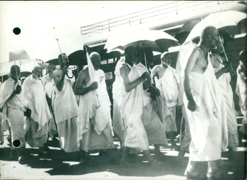 RICHEST MECCA IRHAM OUR MANY VETUS IRANIAN ROUND PELERINS ALL UNDER PELERI - Vintage Photograph