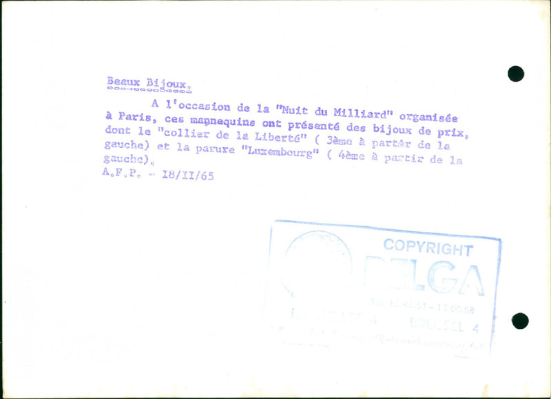 THESE NIGHT LESZEMBOURG BIJOUX OCCASION MODELS PRIZES LIBERTE LEFT PARIS - Vintage Photograph