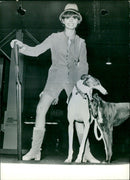 SALON COSTUME MATTER HOTO MODELS LEUROPLASTIC SYNTHETIC PRESENTATION PLAST - Vintage Photograph