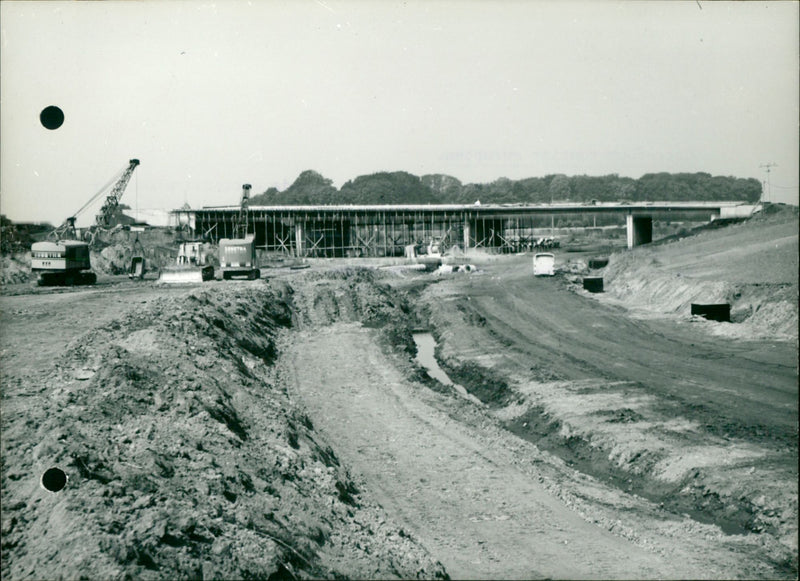 ROAD SEE BEING BRUSSELS AWANS JOIN LARGEST MOTORWAY HONG INTERNATIONAL - Vintage Photograph