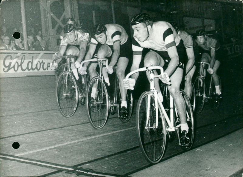 CLOOSTER ALLOWED GODEFROOT PRESENT CONFIRMED EDDY MATCH THEIR BEING BRUSSE - Vintage Photograph