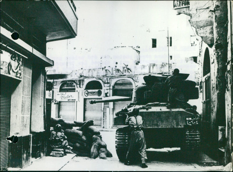 SANDBAGS TANK STREETS VIOLENT INP LEBANESE SOLDIERS SHOOT IMAGE - Vintage Photograph