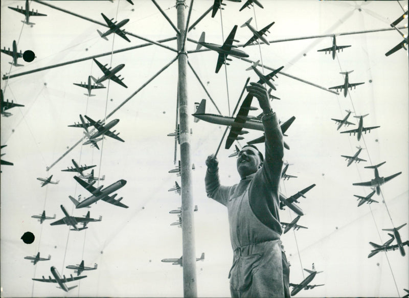 STOCKHOLM BRITISH SEE MODELS COLLECTION BRITAMICS AVIOUS STOCKHOLE COMES - Vintage Photograph