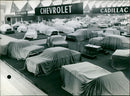 GRAND HAND SALES OUR AUTOMOBILE BRUSSELS AUTO FINAL PALAIS PUT FERRARI - Vintage Photograph